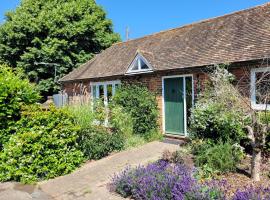 Little Ripple Cottage by Bloom Stays, pet-friendly hotel in Canterbury