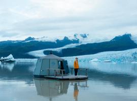 Fjallsarlon - Overnight adventure, hotel di Hof