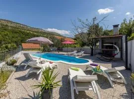 Villa Almond near Omis, private pool