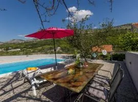 Villa Almond near Omis, private pool