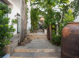 Altanure Almatere - Food Forest Boutique Stay, hotel en Tavira