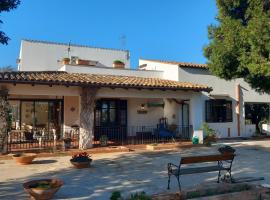 Villa Amalia - mansarda, hotel v destinaci Cinisi