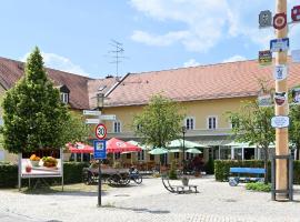 Zemu izmaksu kategorijas viesnīca Hotel zum Alten Wirt pilsētā Langenbach