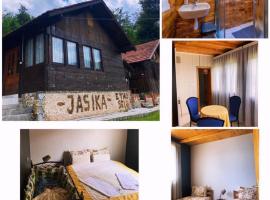 Etno Selo Jasika, cottage in Prizren