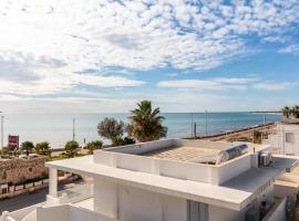 Front SEA Apartment - 20 meters by Salento Prime, hotel di Torre Vado