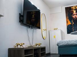 Studio Douillet à Neuilly-sur-Marne, hotel en Neuilly-sur-Marne