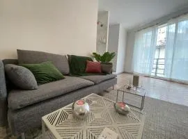 le contemporain-2 chambres-vue Eglise saint paul