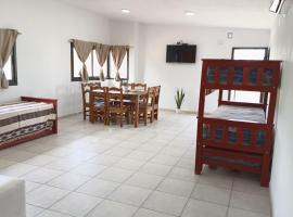 Alojamiento Caroya, hotel povoľujúci pobyt s domácimi zvieratami v destinácii Colonia Caroya