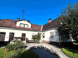 Haus Gruber - Valentina & Gabriel in der Waldheimat, ξενοδοχείο με γκολφ σε Krieglach