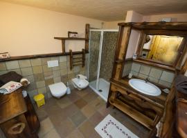 Apartment Lo Retsignon, Hotel in Champoluc