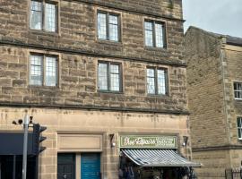 Large luxury apartment in the heart of Bakewell, hotel in Bakewell