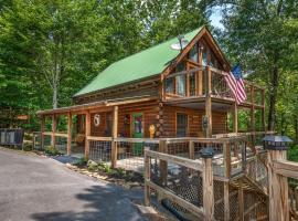 Hook, Line and Sinker Cabin features firepit and hot tub!, villa in Sevierville