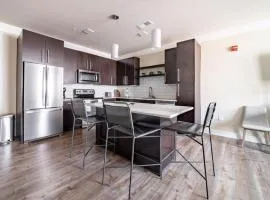Landing Modern Apartment with Amazing Amenities (ID3932X6)