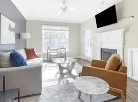 Landing Modern Apartment with Amazing Amenities (ID1192X939)