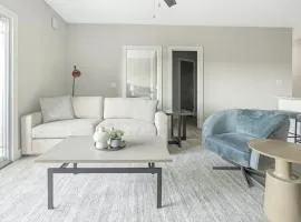 Landing Modern Apartment with Amazing Amenities (ID1011X401)