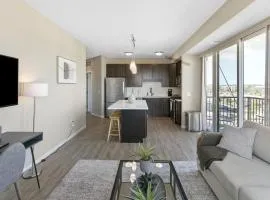 Landing Modern Apartment with Amazing Amenities (ID8029X26)