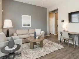 Landing Modern Apartment with Amazing Amenities (ID7894X89)