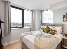 Harmonious Greens: Cozy 1-Bed Flat in Harrow, апартаменти у місті Гарроу