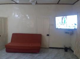 Limbas Luxury Appartements 2, hotel with parking in Bakau