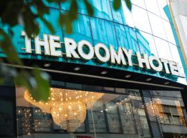 The Roomy Hotel Nişantaşı, хотел в района на Nisantasi, Истанбул