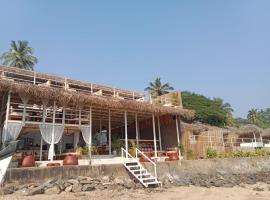 Destiny Goa Beach Resort, hotell i Canacona