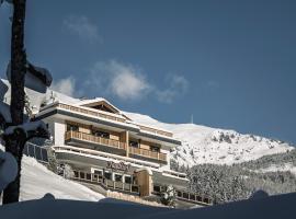 Jagdhof PURE Mountain Appartements: Tux şehrinde bir otel