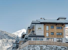 Jagdhof PURE Mountain Appartements, hotel a Tux