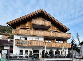 Burgstadl Aparthotel & Restaurant, apartment in Ladis