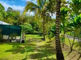 Appartement charmant à Sainte-Rose avec terrasse et jardin