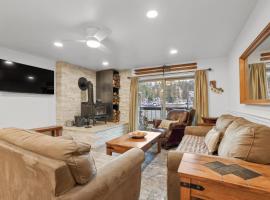 Luxury at Altitude – Base Camp 2 Bedroom condo, leilighet i Kirkwood