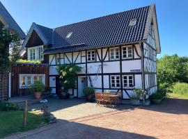 Fachwerkhaus am Waldesrand, hotell i Solingen