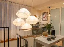Loft on Collins/Swanston - 2 storey - 2 bed 2 bath
