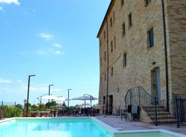 Palazzo Riccucci, hotel v destinácii Montappone