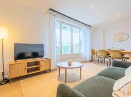 One bedroom apartment with balcony and a view