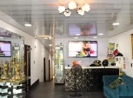 Hostal Queens Deluxe