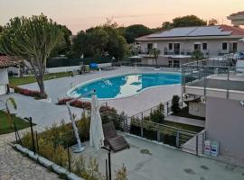 Zambrone Mare Appartamento / Piscina / Mare, hotel v destinaci Zambrone