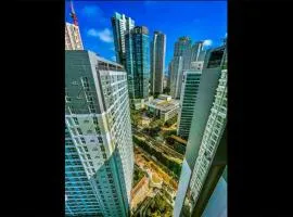 Super quiet Dry bath floor OLED TV Closet room