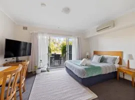 Cosy Studio- Courtyard- Central-pool