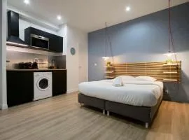 Equipped studio in the heart of the stations