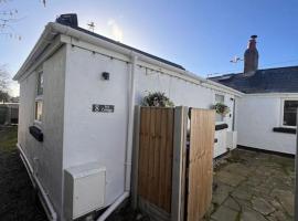 Ivy Cottage, holiday home in Prestatyn