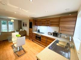 No.2 by Blue Skies Stays, vacation home in Thornaby on Tees