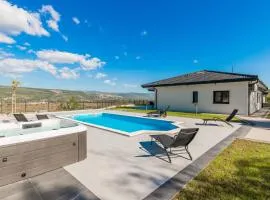 Lovely Home In Grubine With Sauna