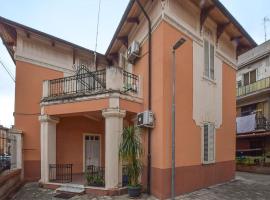 Gorgeous Home In Reggio Calabria With Kitchen, hotel en Reggio Calabria