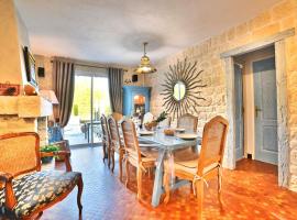 Holiday Home Avail by Interhome, hotel in Dolus d'Oléron