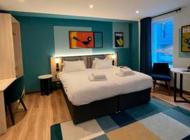 Holyrood Aparthotel, serviced apartment in Edinburgh