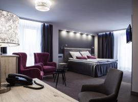 Hotel Cristal Park, отель в Тарнуве