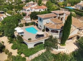 Casa Andromeda, hotel s bazénem v destinaci Jávea