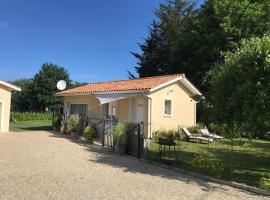 maisonnette entre forêt et occéan, hotel sa Vendays-Montalivet