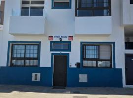 Apartamentos Cotillo Family, holiday rental in Cotillo