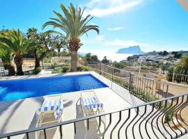 Joaquim - pri. pool villa with breathtaking sea views in Benissa, hotel v destinaci Benissa